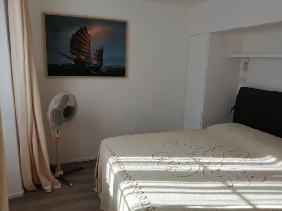 Stefania'S Corner, Apartment In Bergamo Luaran gambar