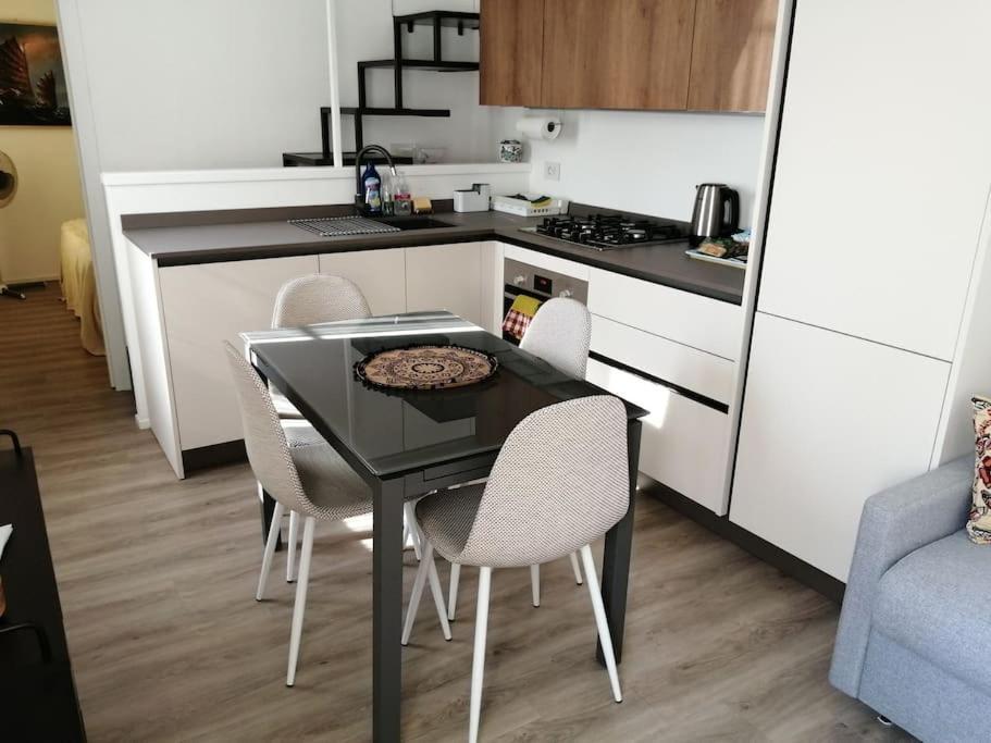 Stefania'S Corner, Apartment In Bergamo Luaran gambar